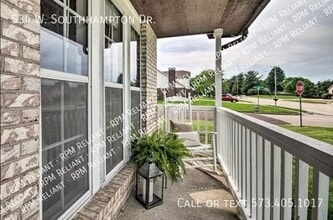 Building Photo - 534 W Southampton Dr