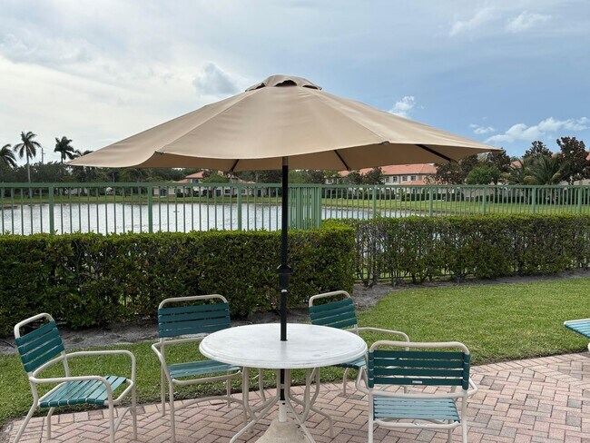 Building Photo - 6760 Heritage Grande
