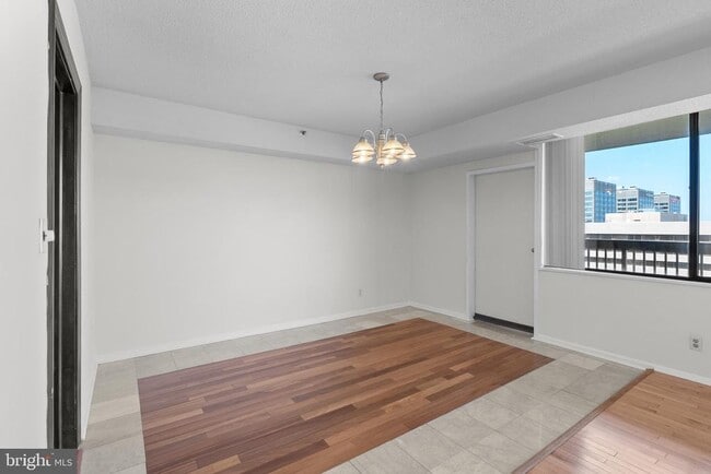 Building Photo - 3713 S George Mason Dr