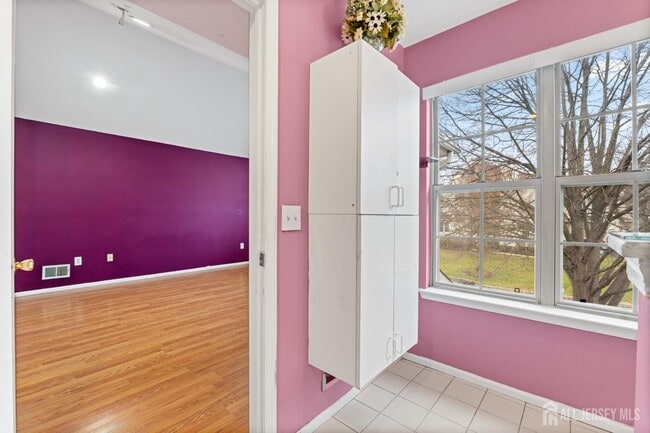 Building Photo - 155 Salem Rd