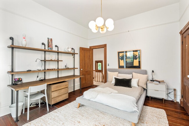 Building Photo - 2234 NW Johnson St