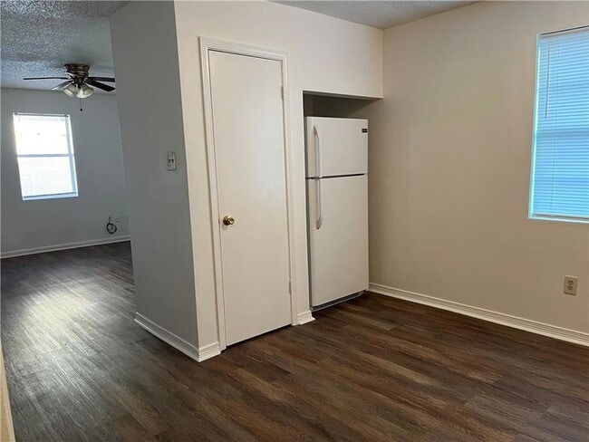 Building Photo - 7830 Means Ave