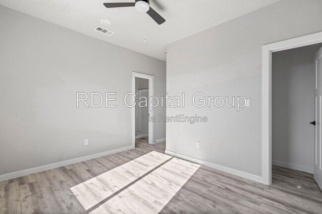 Building Photo - 948 S Corinth St Rd