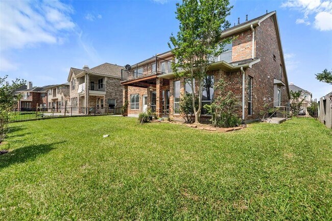 Building Photo - 14323 Tasmania Ct