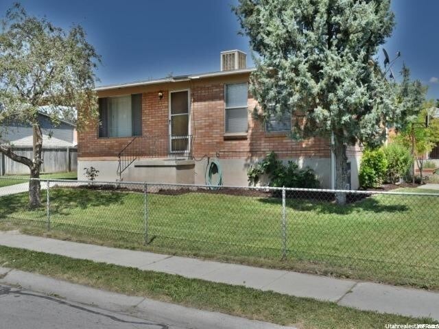 Primary Photo - 8177 Darin St