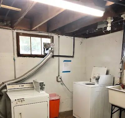 Building Photo - One bedroom, One bath in Quincy Center!!!