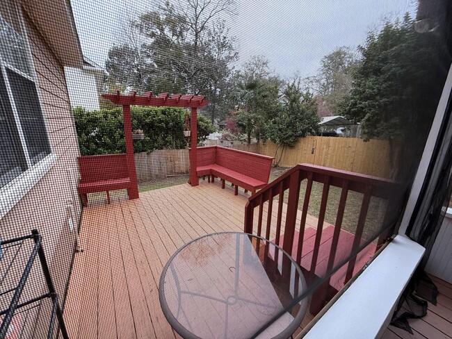 Building Photo - East Tallahassee Home Off Mahan