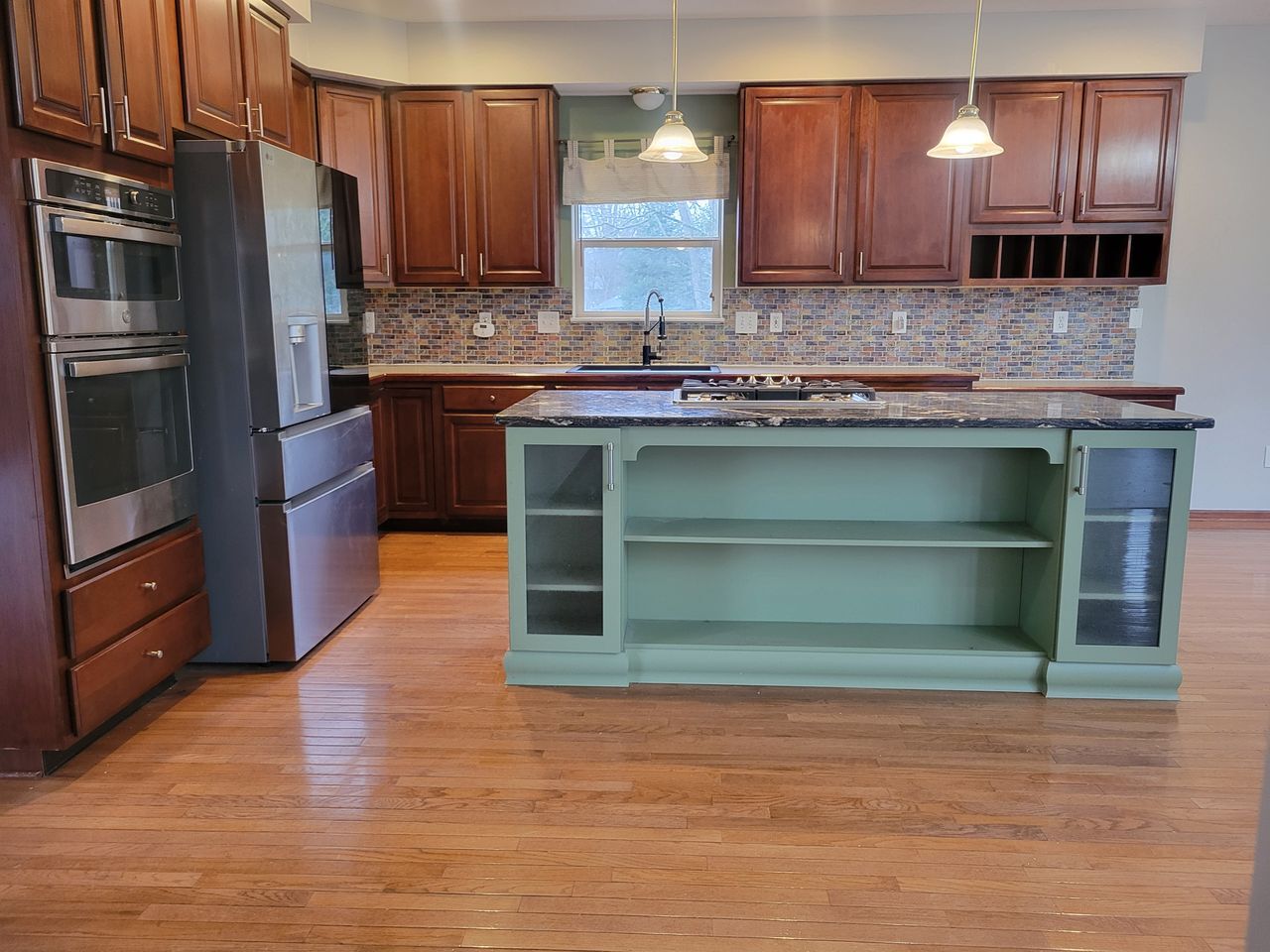 Building Photo - 8162 Chateau Ln