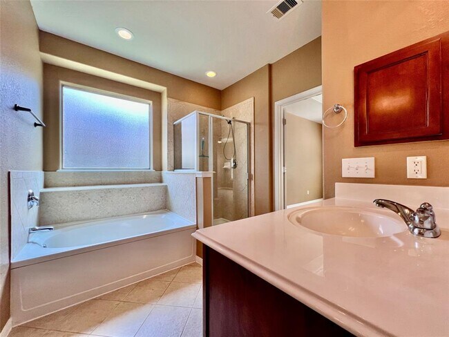 Building Photo - 835 E Tide Bay Cir