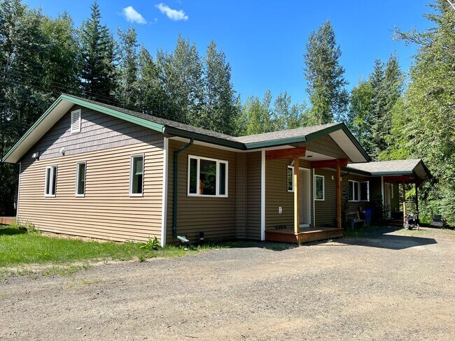 Building Photo - 757 Joy Dr
