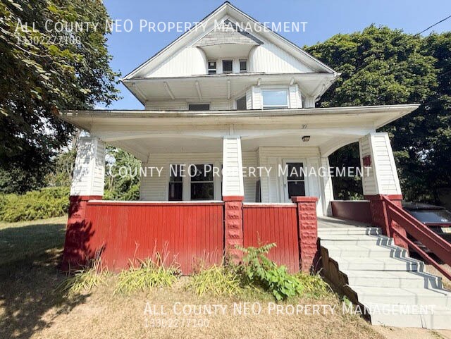 Primary Photo - 39 Fulton St