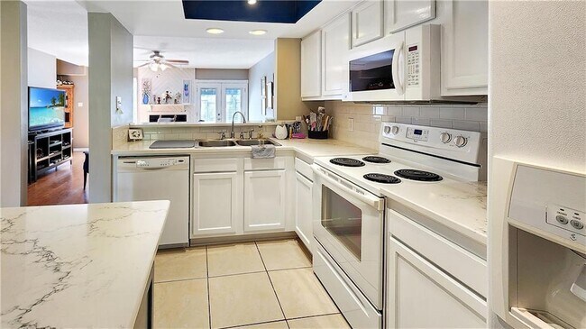 Building Photo - 500 Aries Dr