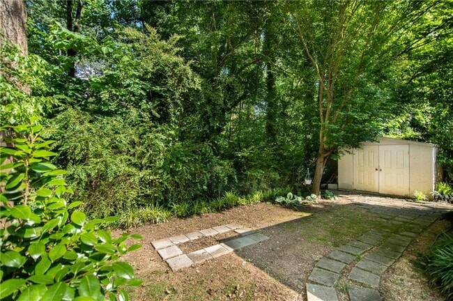 Building Photo - 3761 Ashford Dunwoody Rd NE