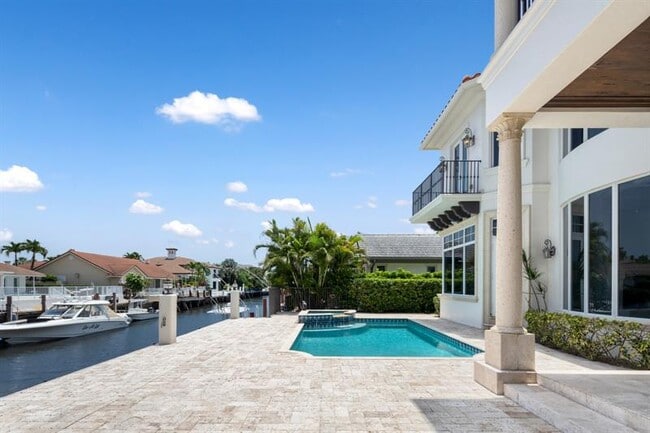 Building Photo - 501 Golden Harbour Dr