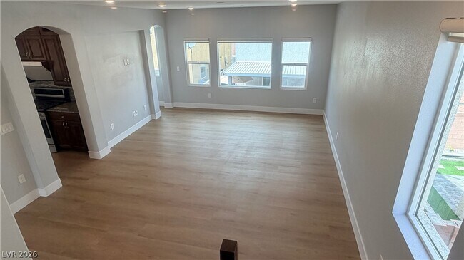 Building Photo - 5718 Woodchester Ave