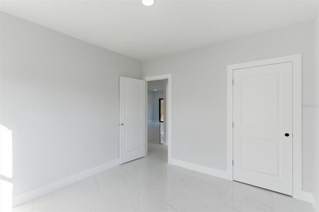 Building Photo - 107 East 15th Street