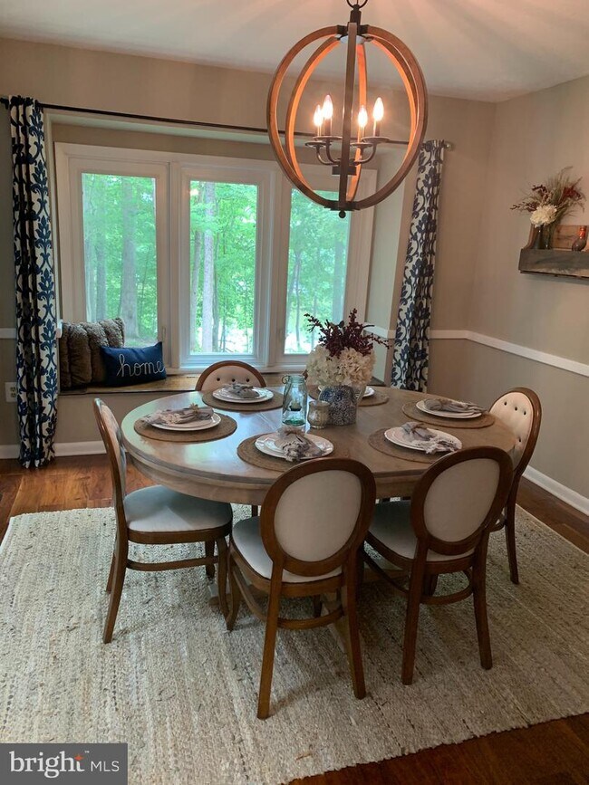 Building Photo - 15524 Royal Crescent Ct