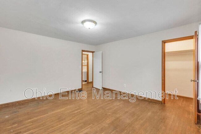 Building Photo - 49 S Burgess Ave
