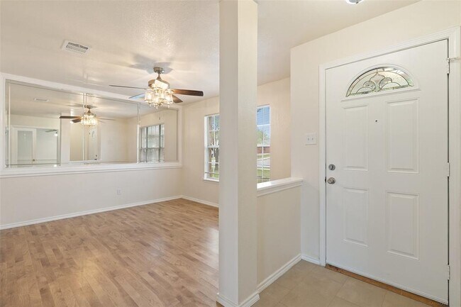 Building Photo - 3945 Eagles Nest St