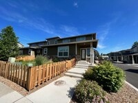 Building Photo - Stylish 3 Bedroom Duplex with Scenic Views and Modern Amenities: Your Perfect Redmond Retreat