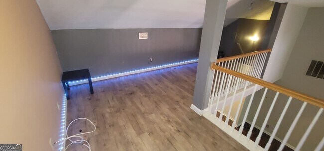 Building Photo - 346 Summer Hill Cir