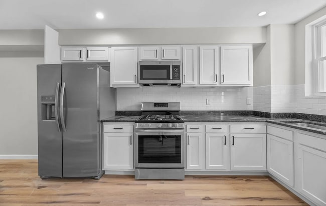 Building Photo - 121 N Patterson Park Ave