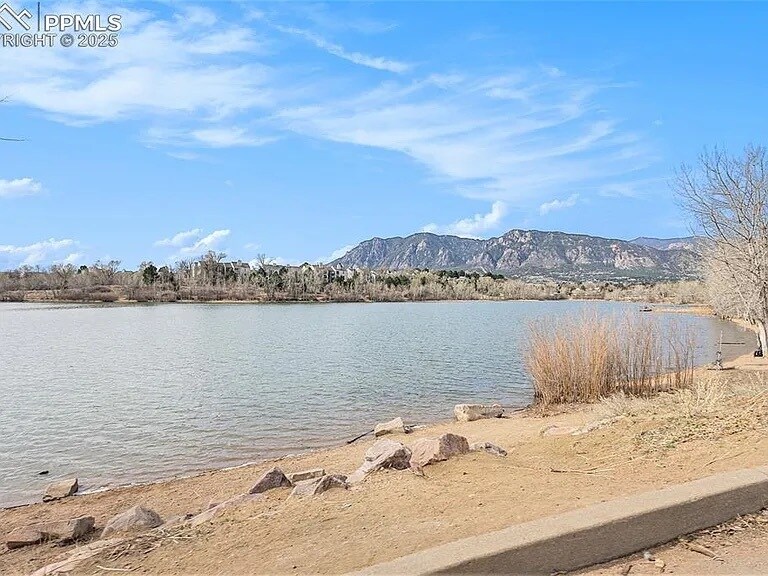 Quail Lake - 3272 Capstan Way