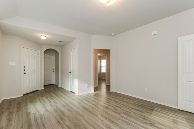 Building Photo - 22371 Porter Mountain Trl