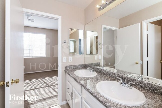 Building Photo - 5008 Sparkling Sky Ave