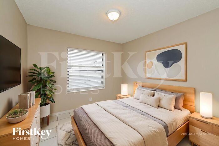 Building Photo - 5168 Edgecliff Ave