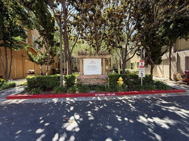 Building Photo - 2492 Autumnvale Dr