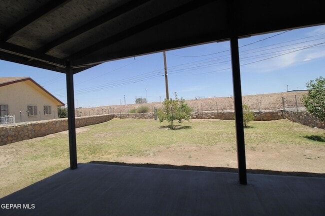 Building Photo - 9604 Gaza Dr