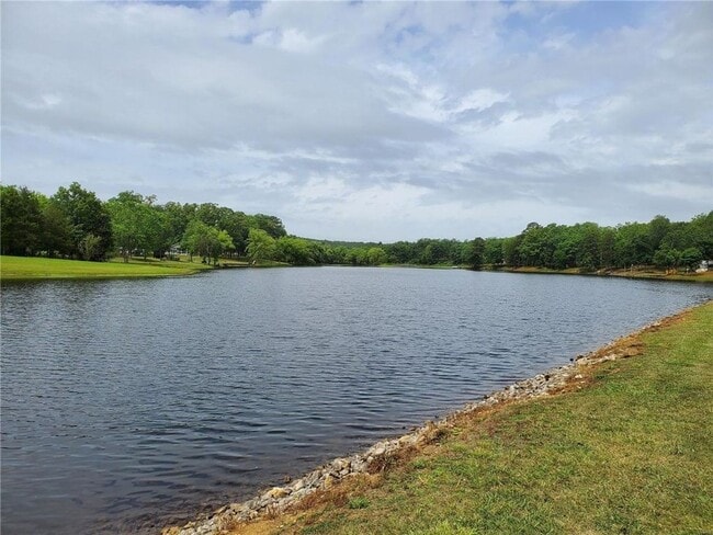 Building Photo - STE GENEVIEVE - Private Cottage with Lake ...