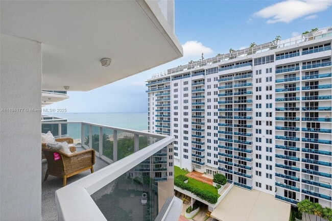 Building Photo - 2401 Collins Ave