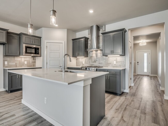 Building Photo - Beautiful New Construction Home in Edmond/...