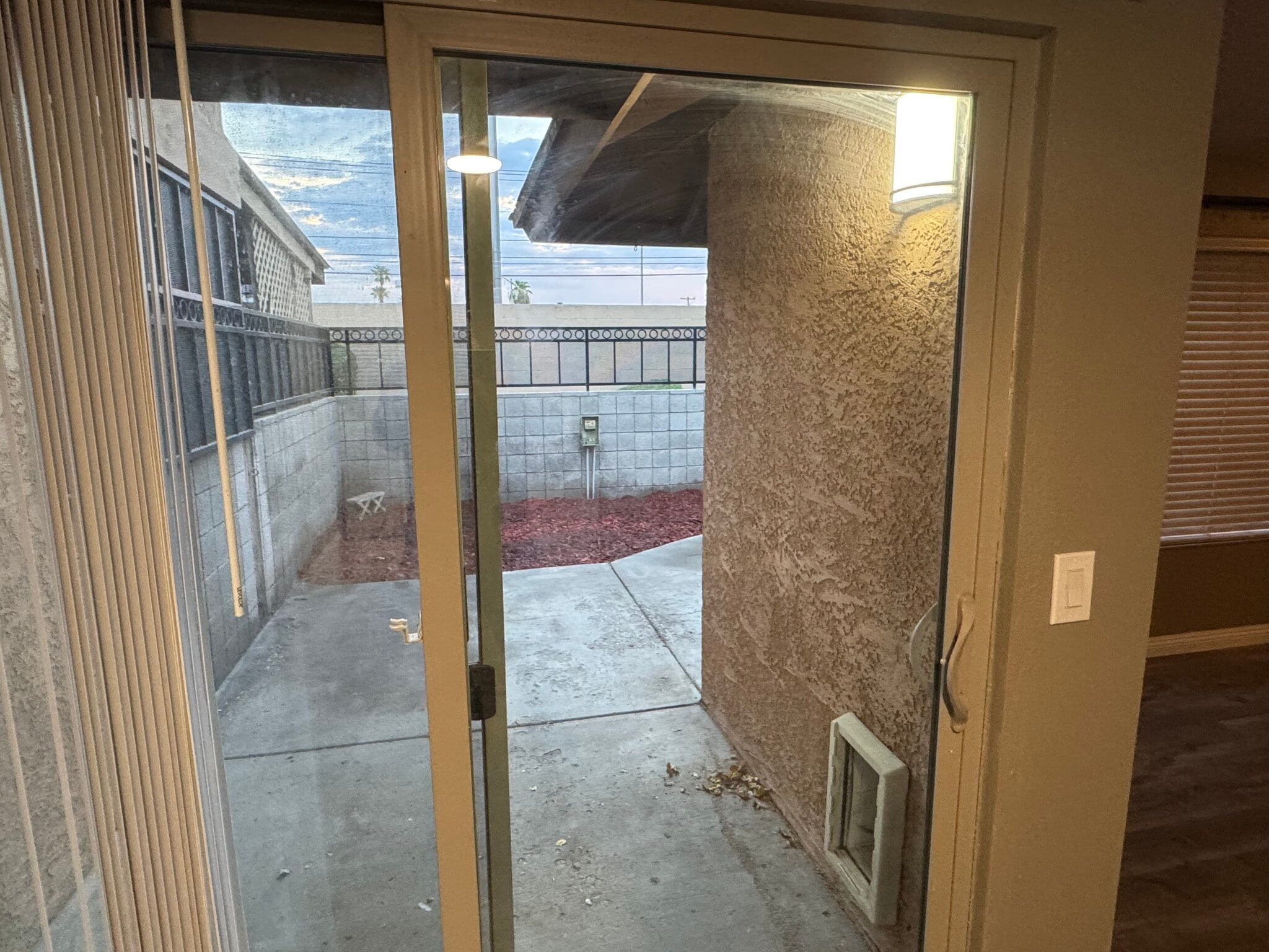 Building Photo - 5060 Village Dr