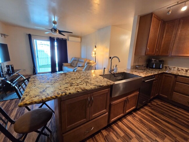 Building Photo - Pet Friendly downstairs 2/1.5-bedroom North Kihei Condo