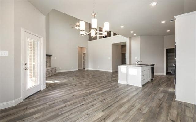 Building Photo - 750 Serenity Ln