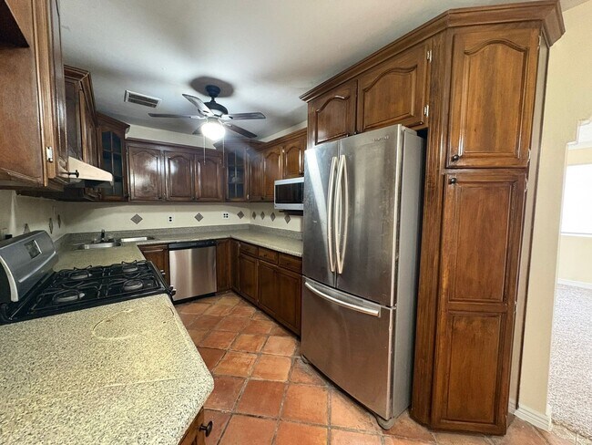 Building Photo - HOME FOR RENT NORTHEAST EL PASO