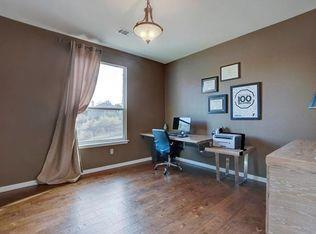 Building Photo - 15713 Fisher Island Dr