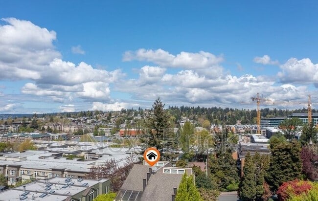 Building Photo - 337 2nd Ave S
