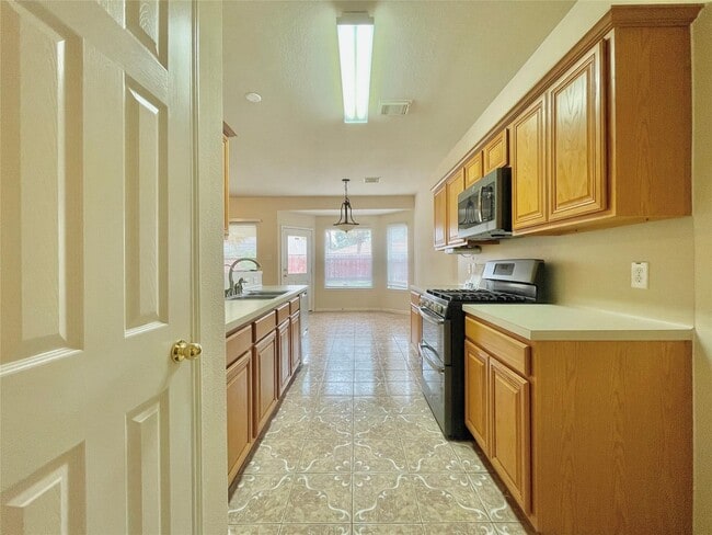 Building Photo - 3211 Amber Meadow Dr