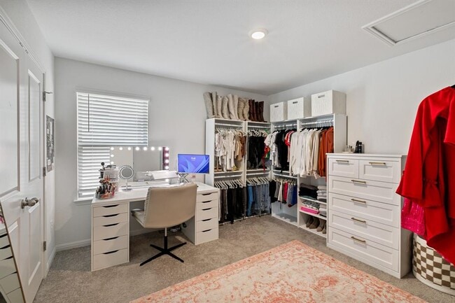 Building Photo - 615 Backstays Lp