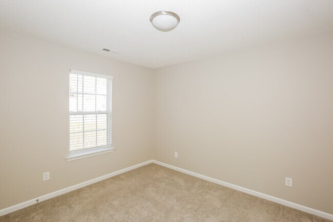 Building Photo - 4006 Salmon River Dr