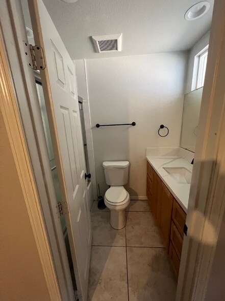 Building Photo - 24314 Dolan Dr
