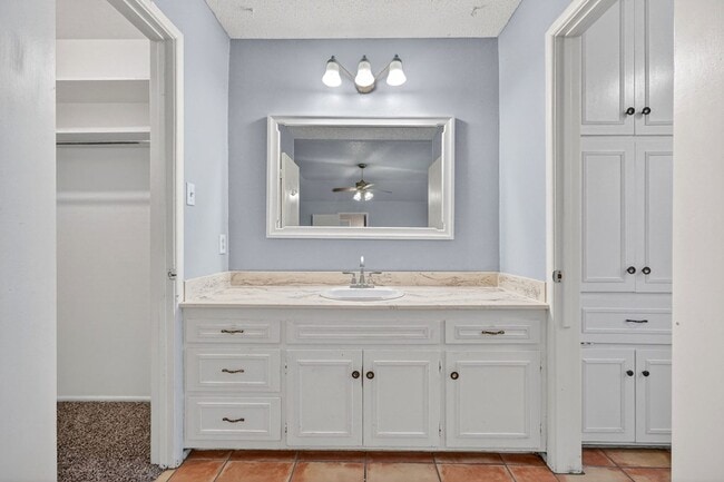 Building Photo - 3700 Monclair Ave