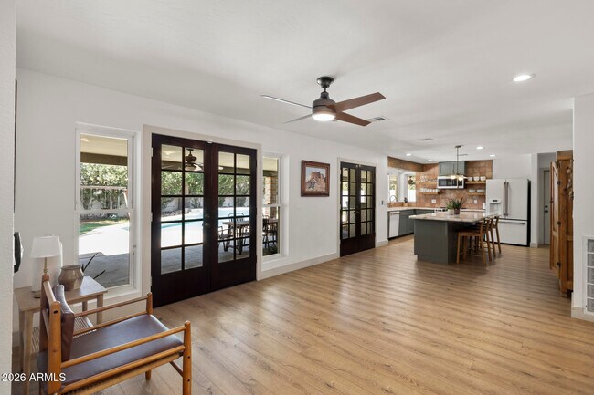 Building Photo - 5449 E Larkspur Dr