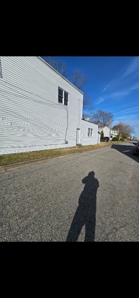 Building Photo - 2129 Chestnut St