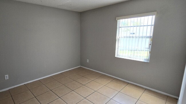 Building Photo - 12240 Conneticut Woods Ct