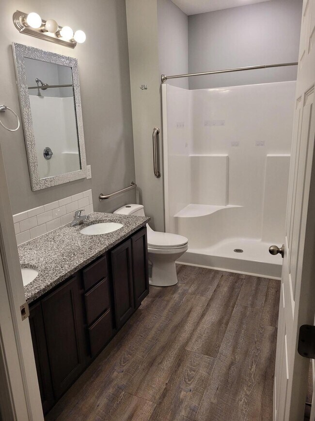 Building Photo - 10613 E Conifer St